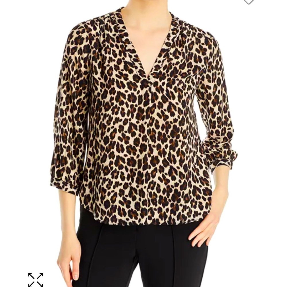 Vince Camuto  Women’s Animal Print 3/4 Sleeve Split-Neck Button Top Size Large